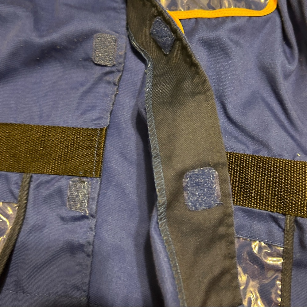 Melissa and Doug police uniform size 3-6 - Picture 6 of 10